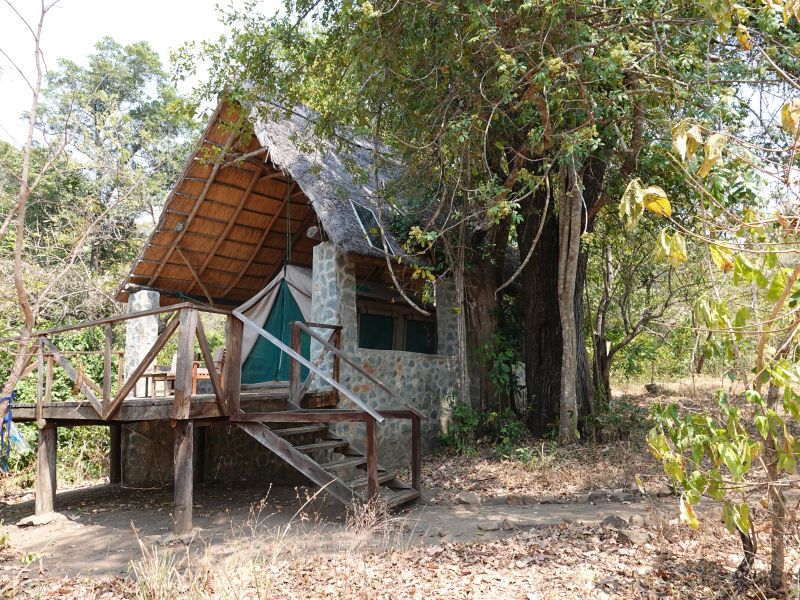 Bua River Lodge